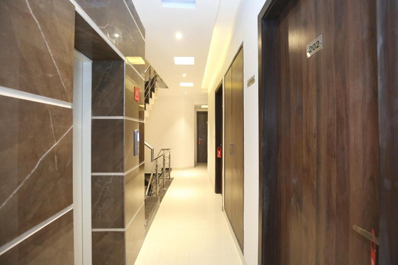 Oyo 11680 Hotel Grand Star Amritsar Bagian luar foto