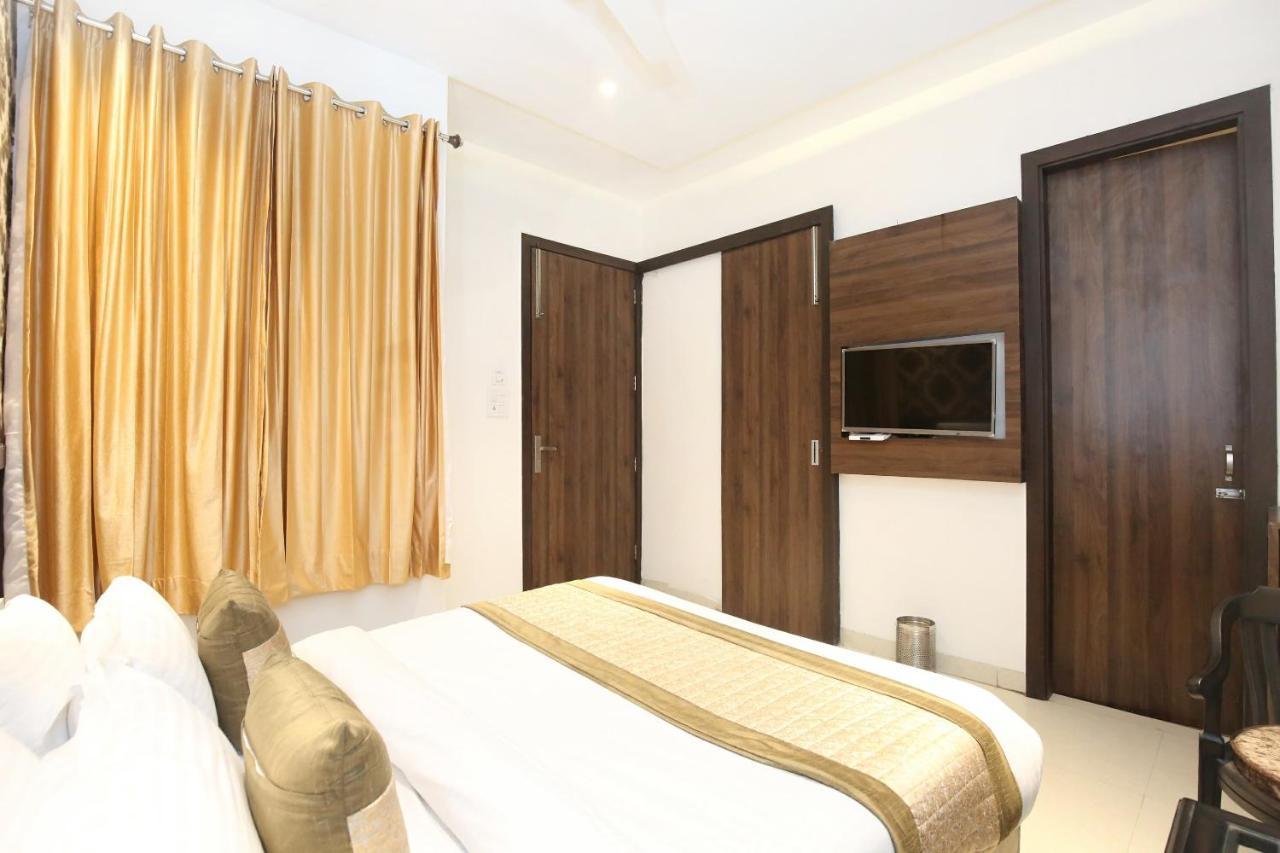 Oyo 11680 Hotel Grand Star Amritsar Bagian luar foto