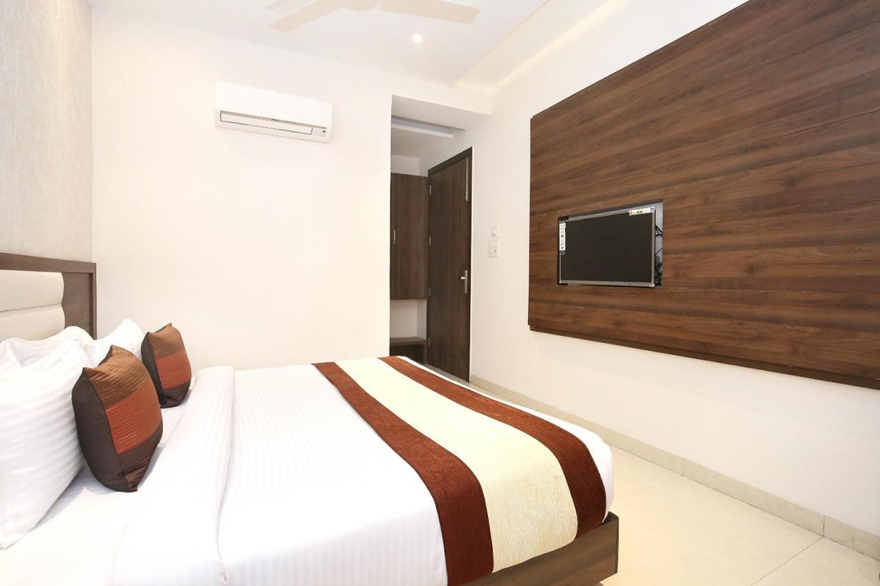 Oyo 11680 Hotel Grand Star Amritsar Bagian luar foto